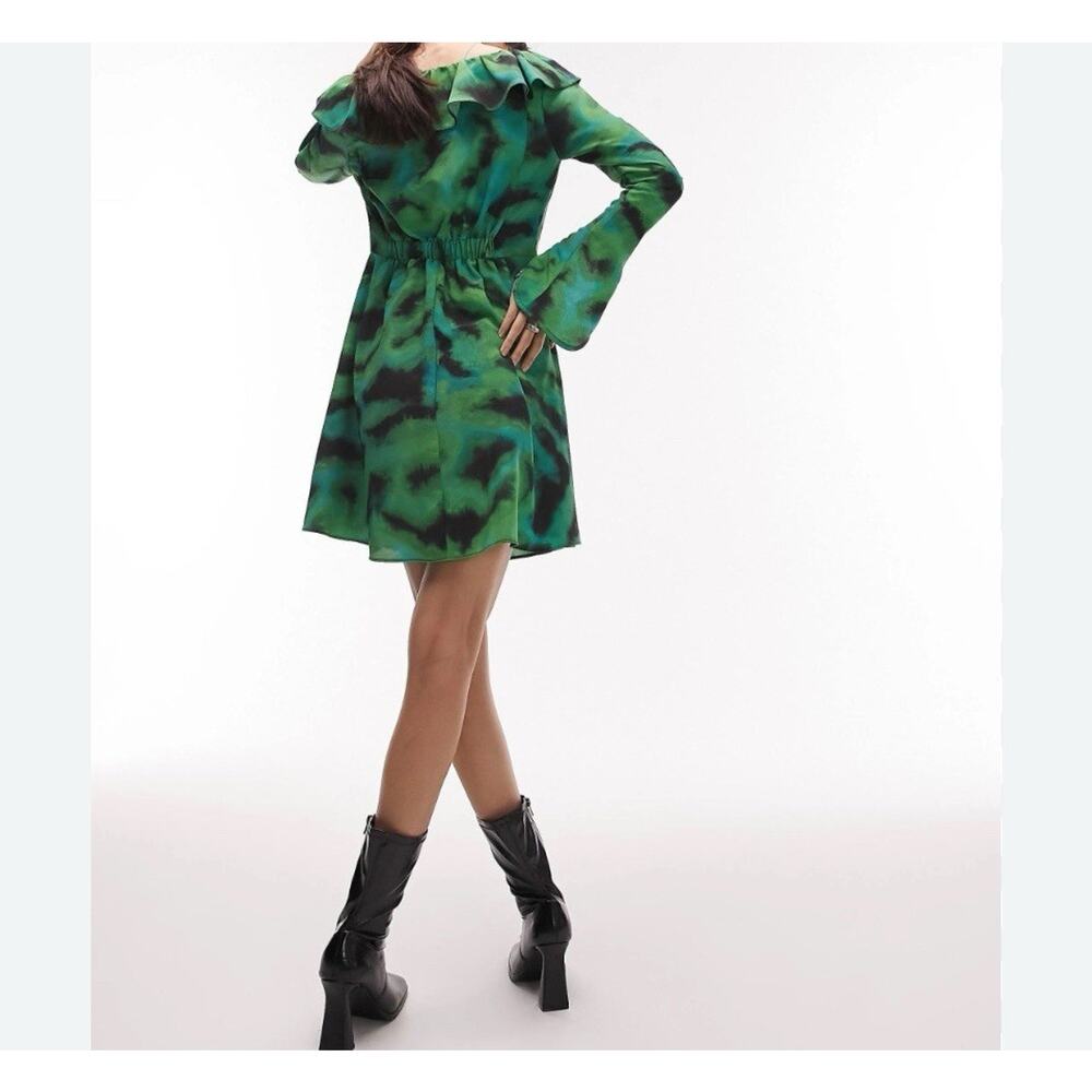 Topshop animal ruffle neck tea dress in green US 8 NWT